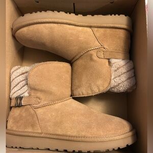 UGG W Adria boots size 9